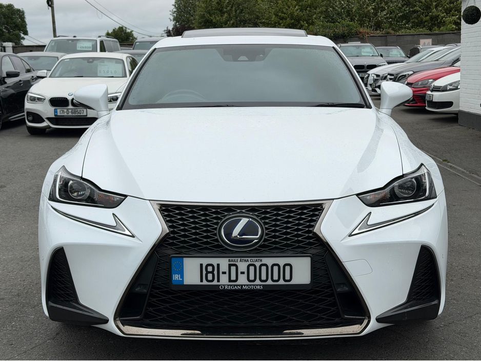 2018 Lexus IS 300h