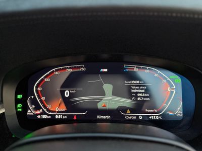 2023 BMW 520