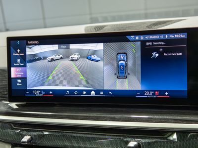 2023 BMW X7