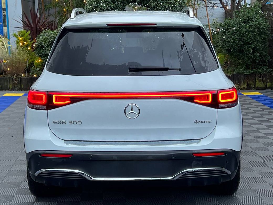 2023 Mercedes-Benz EQB