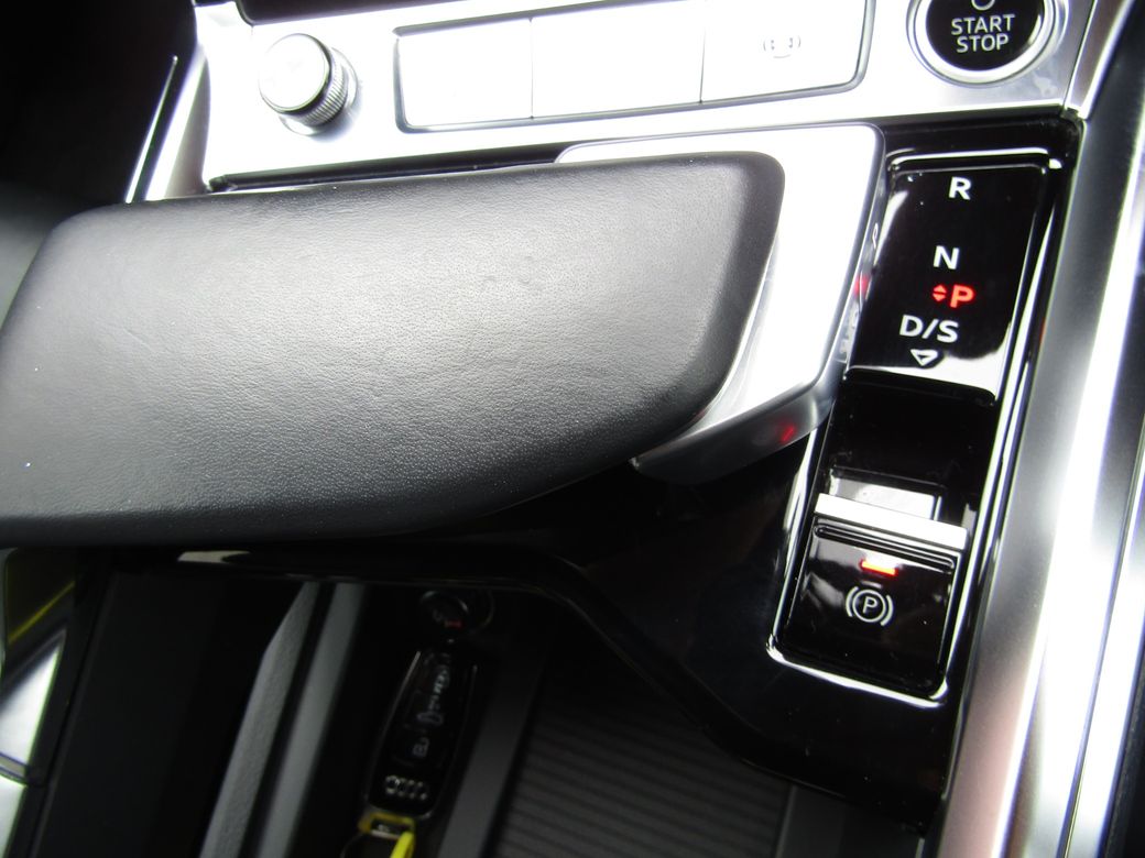 2022 Audi e-tron