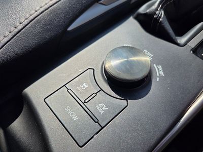 2018 Lexus IS 300h