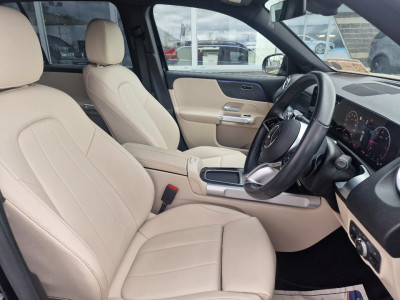 2024 Mercedes-Benz GLB Class