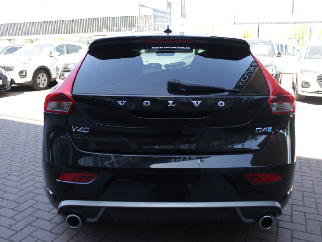 2016 Volvo V40