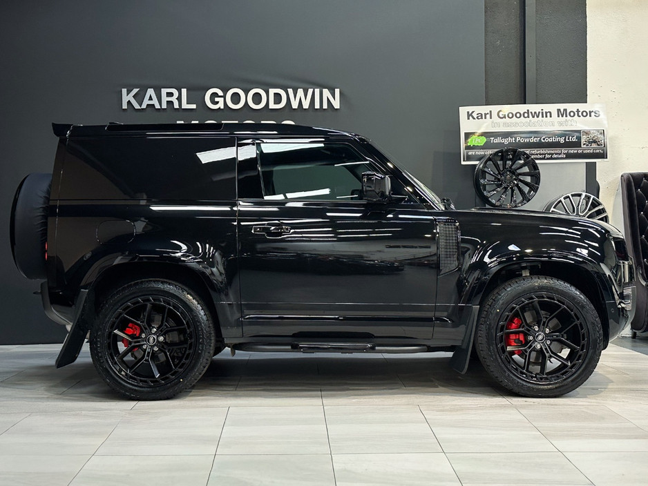 2025 Land Rover Defender