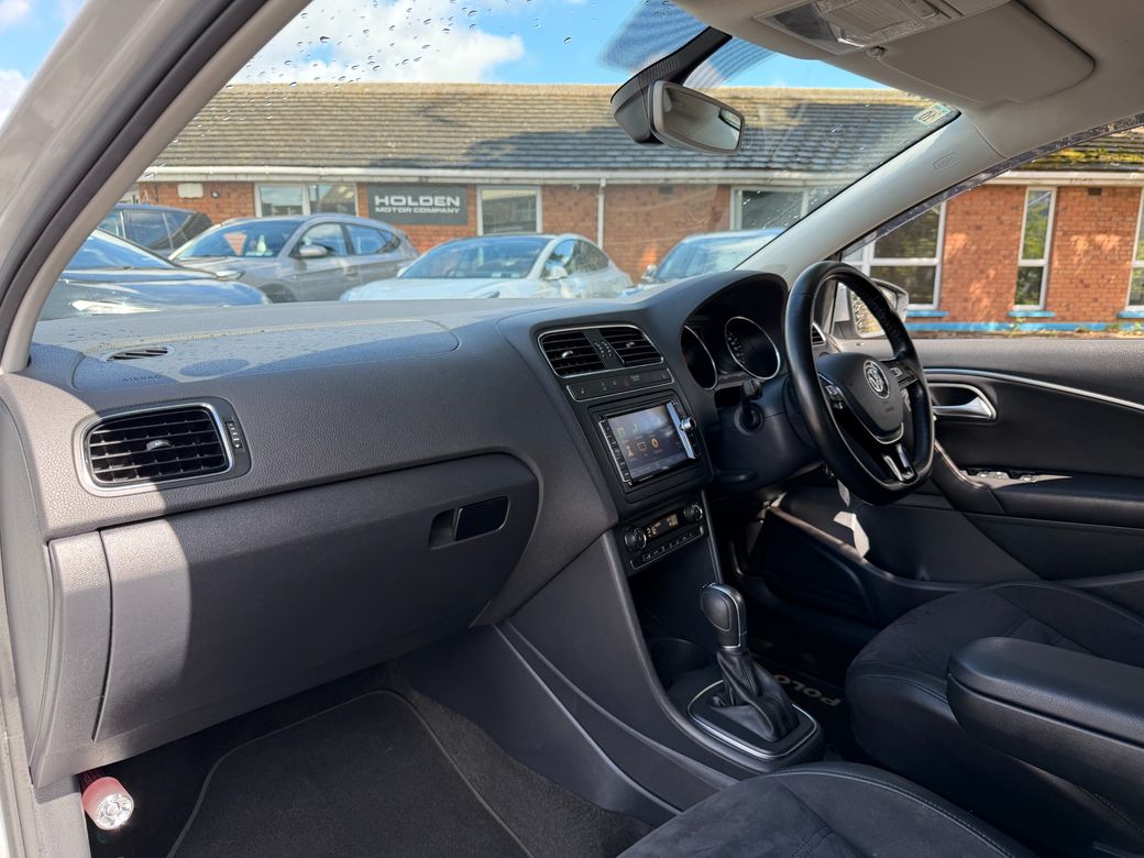 2016 Volkswagen Polo