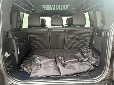 2025 Land Rover Defender 110