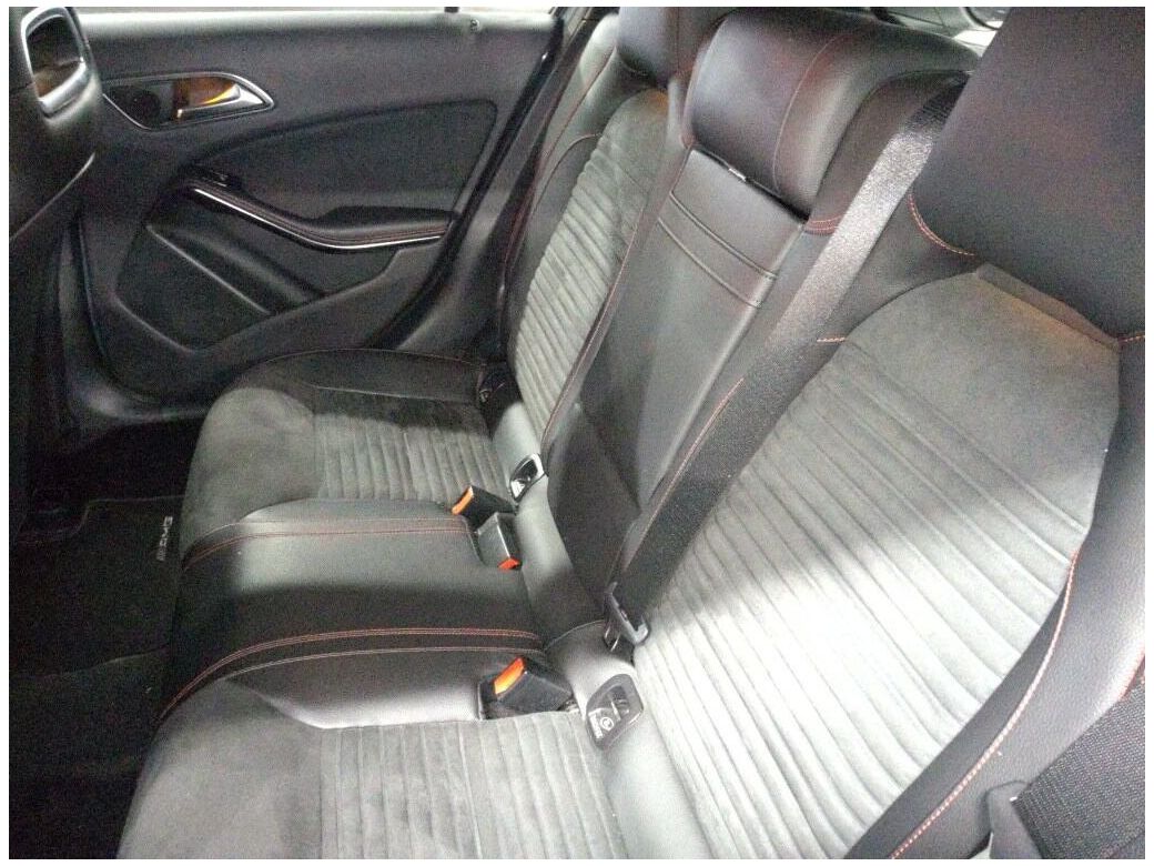 2013 Mercedes-Benz A 180