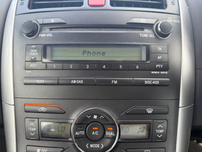 2012 Toyota Auris