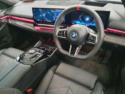 2025 BMW i5