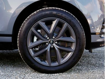 2025 Land Rover Range Rover Velar