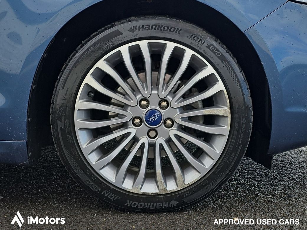 2021 Ford Mondeo