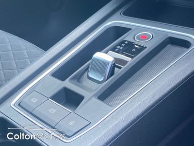 2025 SEAT Leon