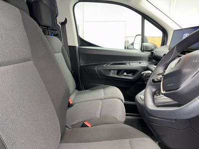 2024 Peugeot Partner