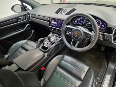 2023 Porsche Cayenne