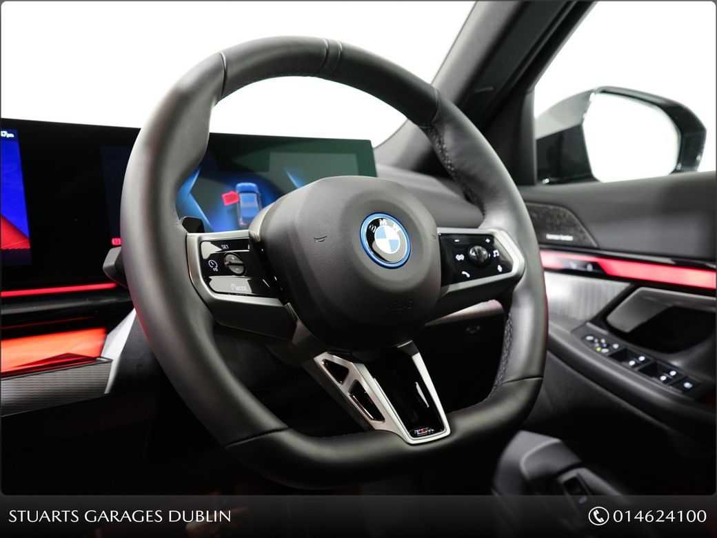 2025 BMW i5