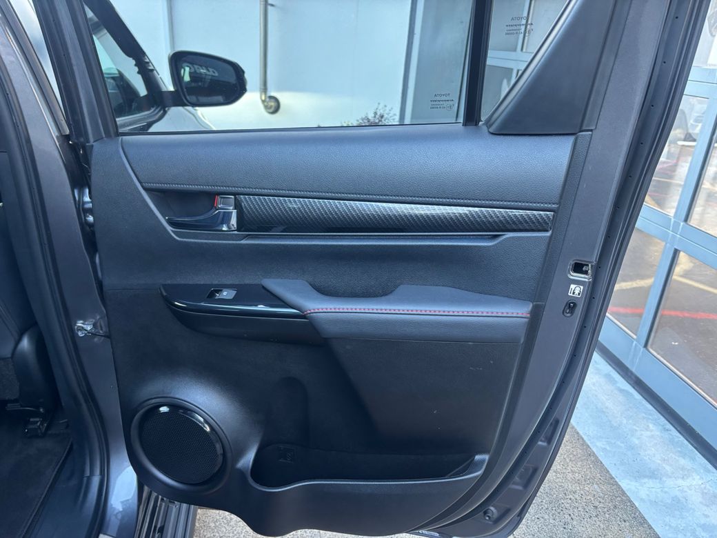 2024 Toyota Hilux