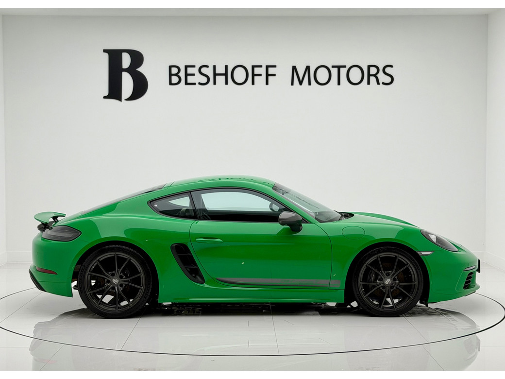 2024 Porsche Cayman