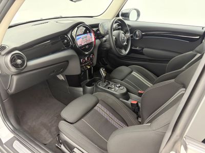 2023 Mini Hatch