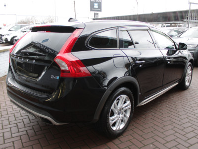 2016 Volvo V60 Cross Country