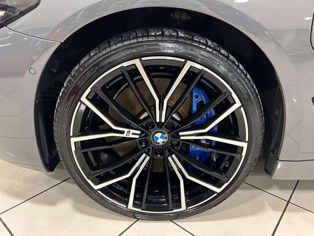 2022 BMW 5 Series