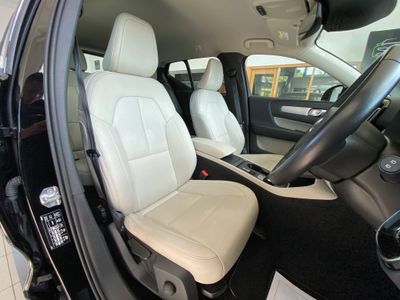 2020 Volvo XC40