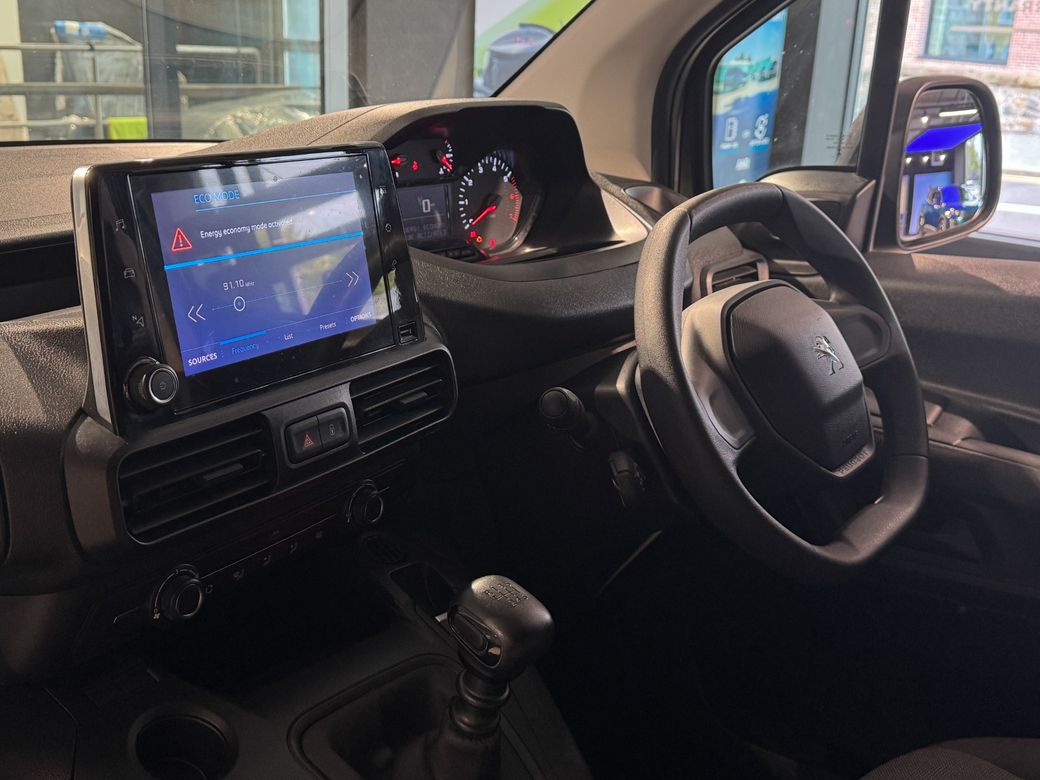 2024 Peugeot Partner
