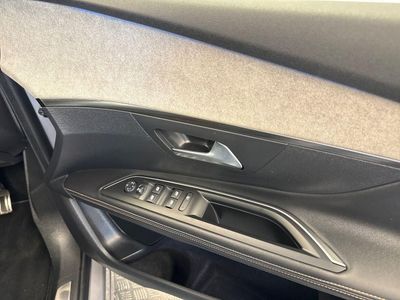 2024 Peugeot 5008