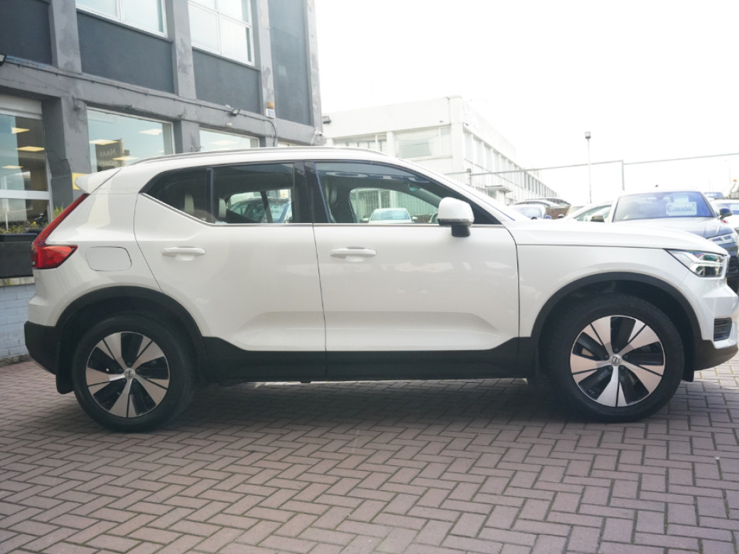 2021 Volvo XC40