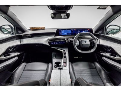 2025 Peugeot 5008