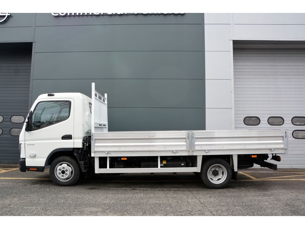 2025 FUSO Canter