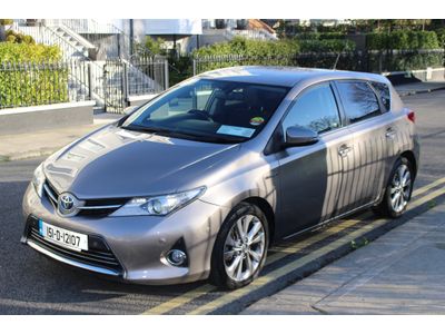 2015 Toyota Auris