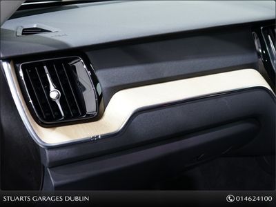 2025 Volvo XC60