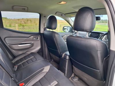 2020 Mitsubishi L200