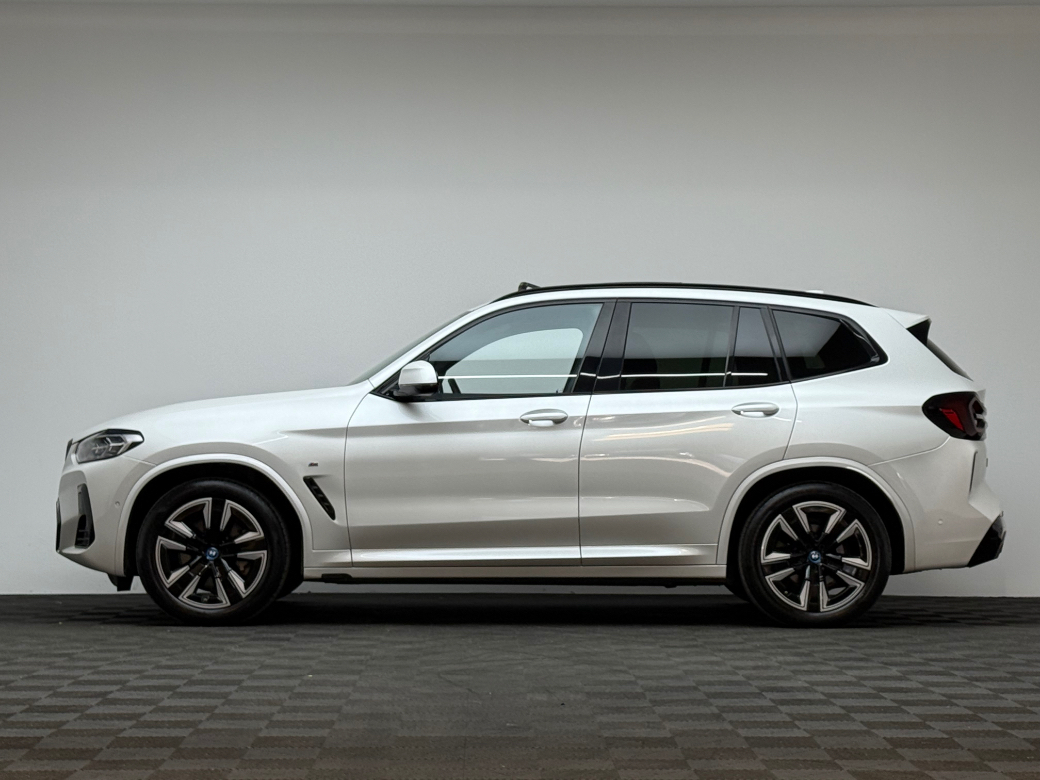 2024 BMW iX3