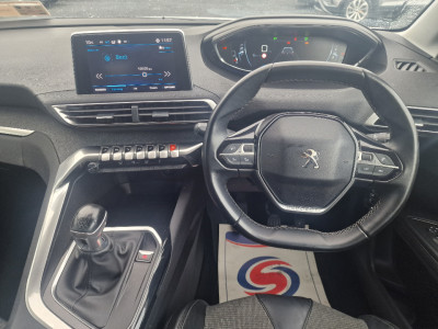 2018 Peugeot 5008