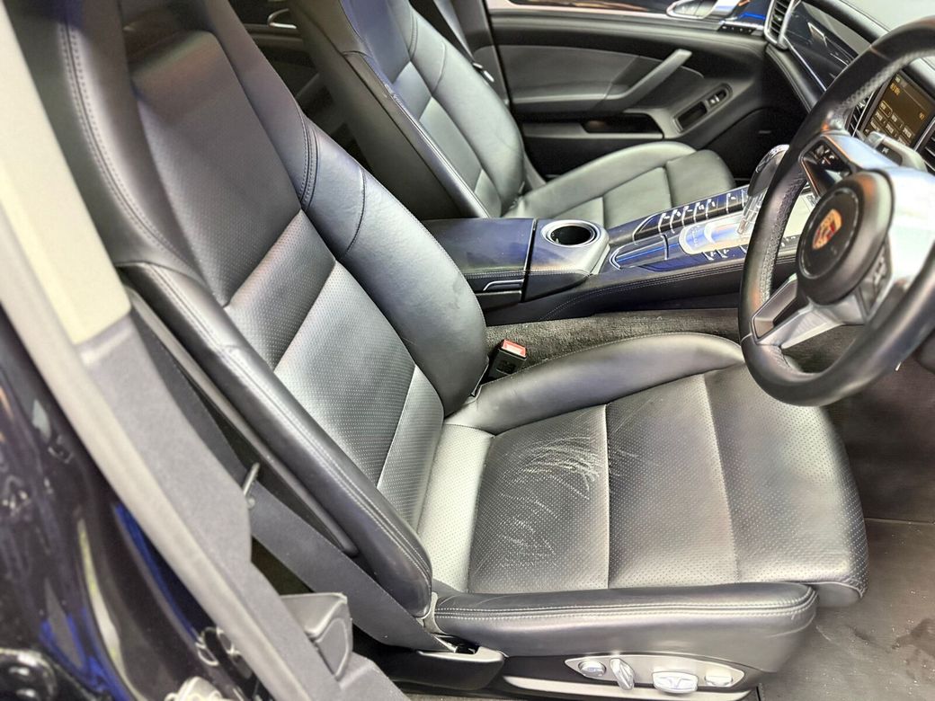 2016 Porsche Panamera