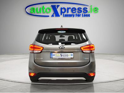 2017 Kia Carens