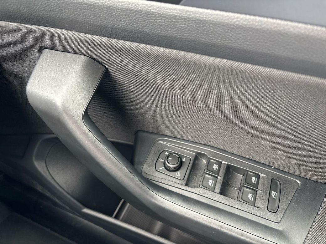 2025 Volkswagen T-Roc