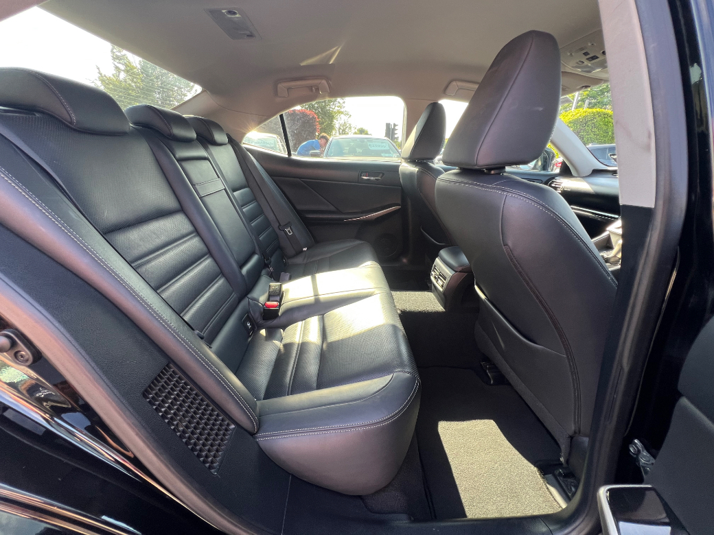 2015 Lexus IS