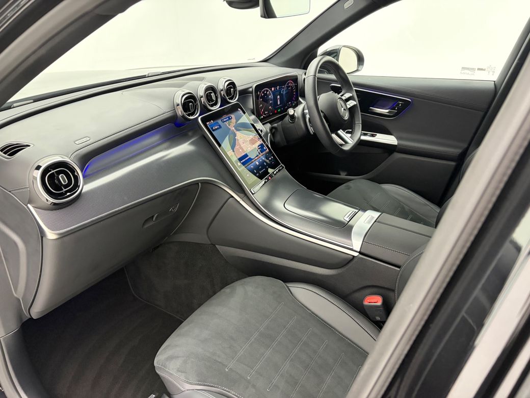 2025 Mercedes-Benz GLC Class
