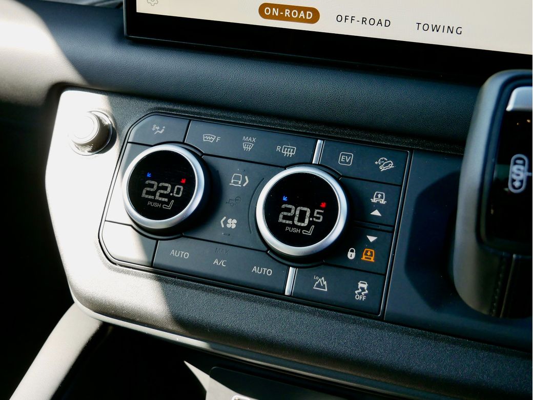 2024 Land Rover Defender 110