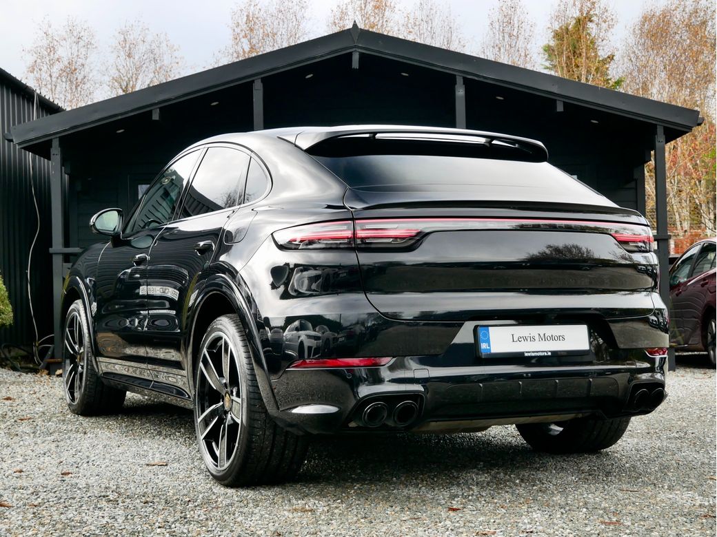 2022 Porsche Cayenne
