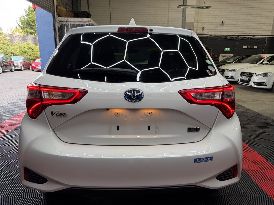 2017 Toyota Vitz