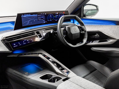 2025 Peugeot 5008