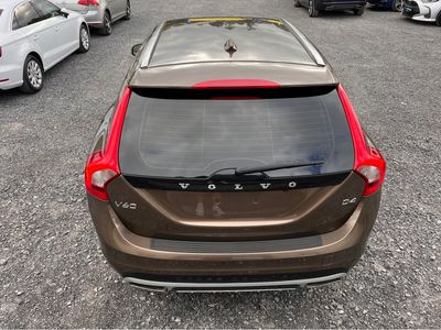 2016 Volvo V60 Cross Country