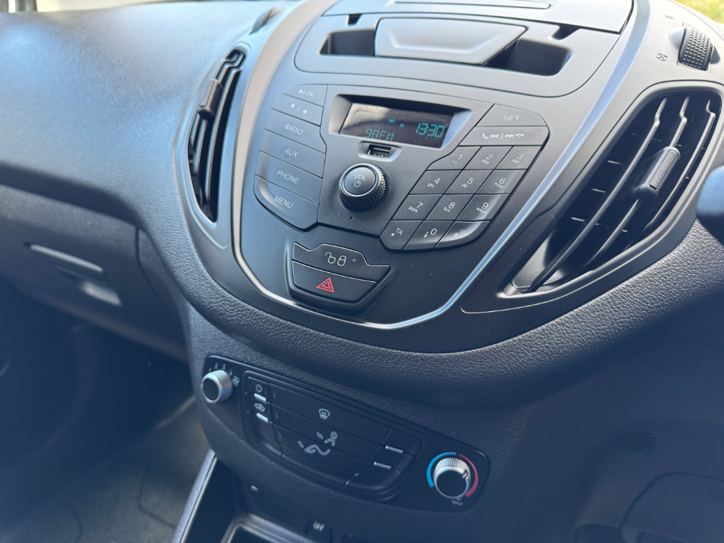 2023 Ford Transit Courier