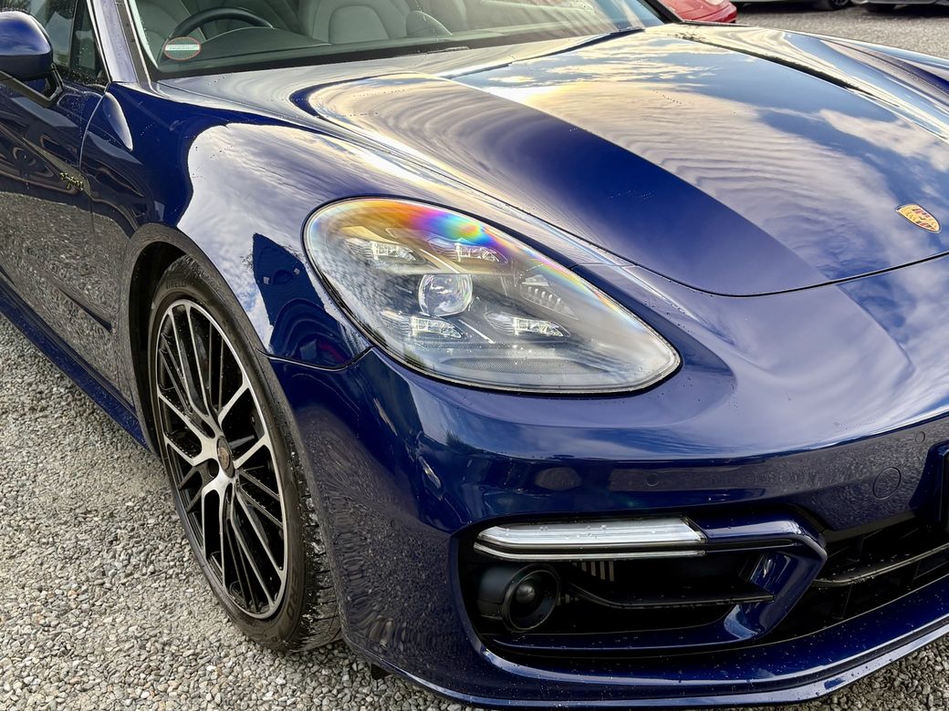 2022 Porsche Panamera
