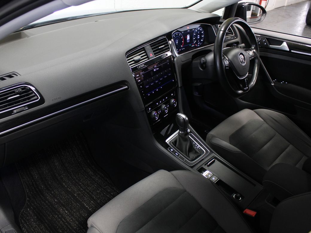 2017 Volkswagen Golf