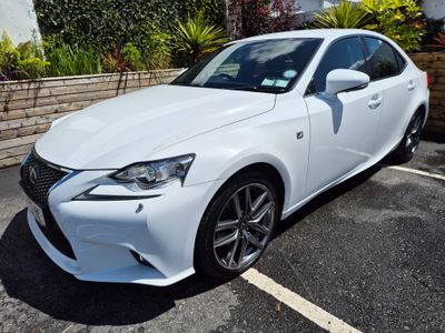 2015 Lexus IS 300h